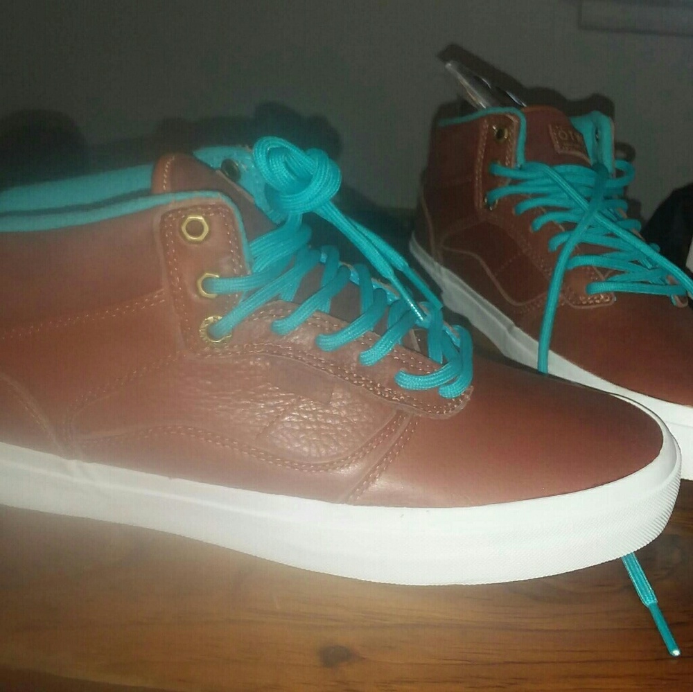Men's leather high top casual athletic shoes.